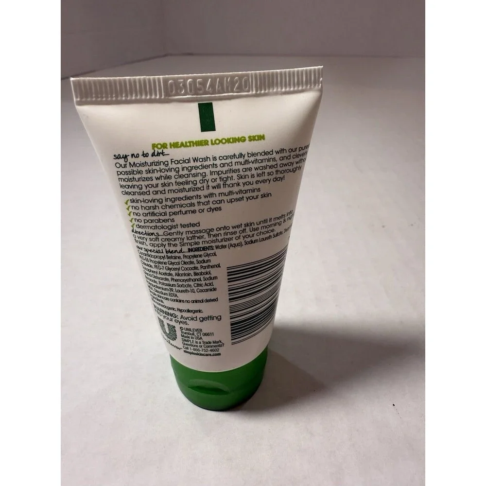 Simple‎ Kind To Skin Moisturising Facial Wash 50ML / 1.7FLOZ Sensitive Skin